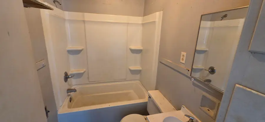 2014 Clearview Street, Waterloo, IA 50703 - Image #3