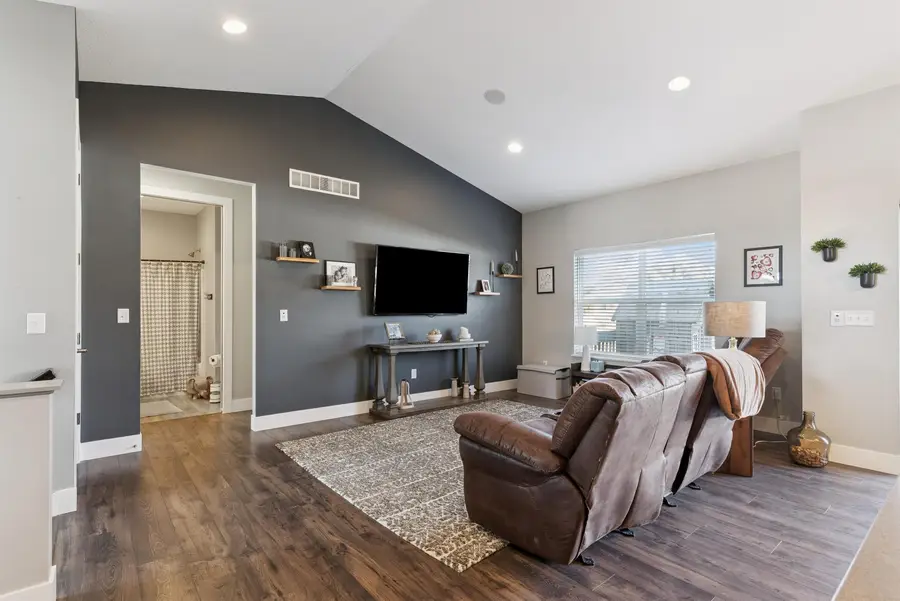 945 2nd Street, Jesup, IA 50648 - #3