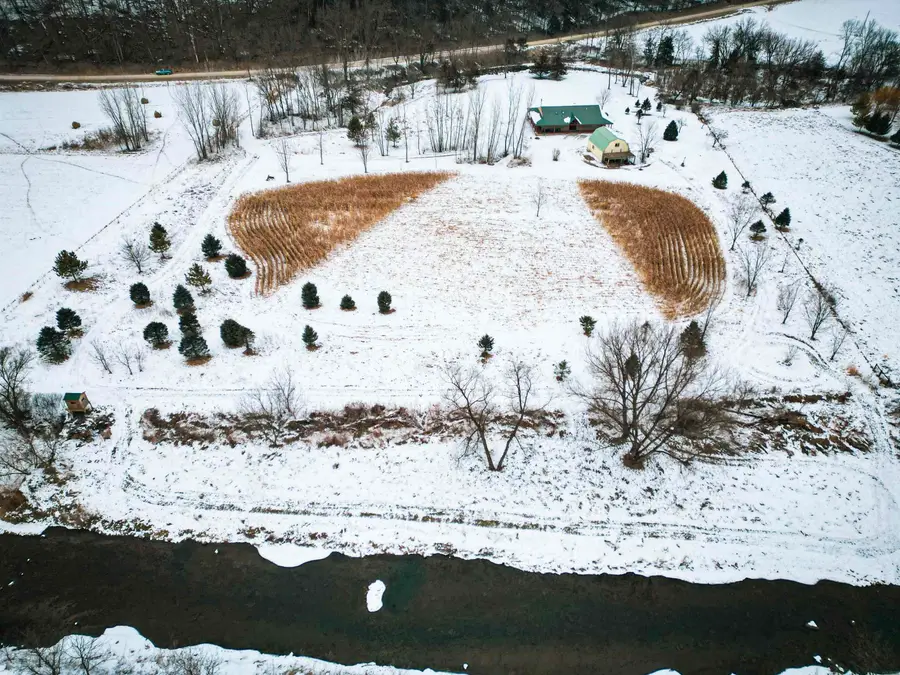 1405 Village Creek Drive, Lansing, IA 52151 - #3