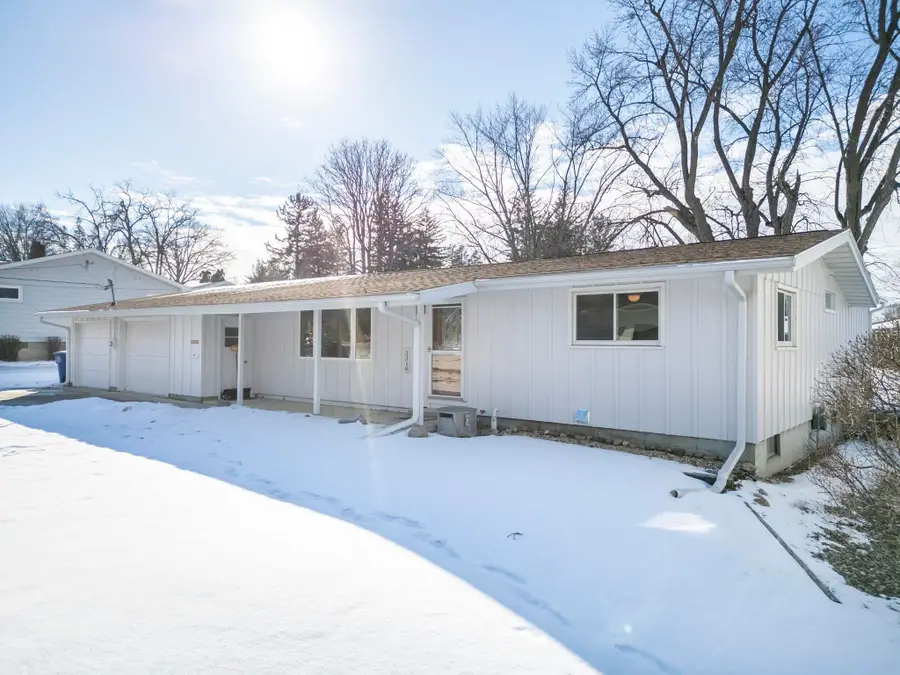 2310 Westview Avenue, Waterloo, IA 50701 - Image #2