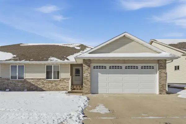 1508 1st. St. Se #2, Waverly, IA 50677