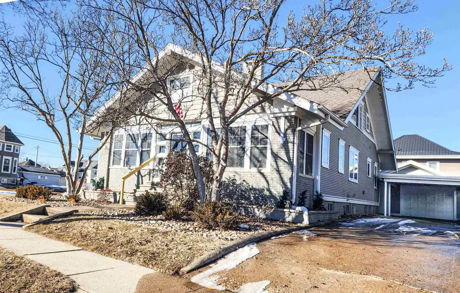 800 E Main Street, Manchester, IA 52057 - #3