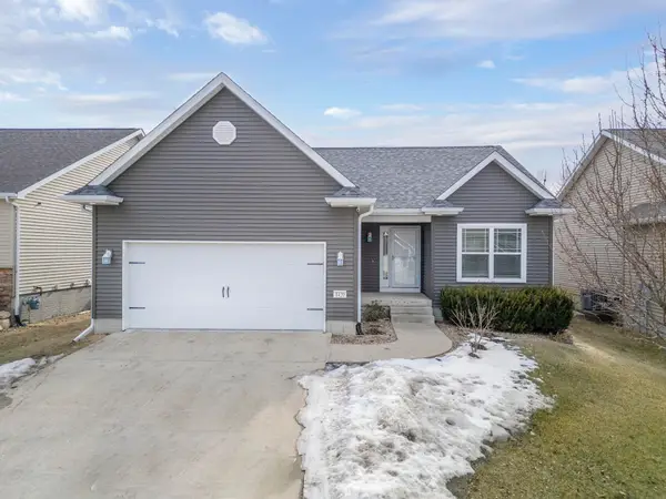 1420 Hummingbird Circle, Waterloo, IA 50702