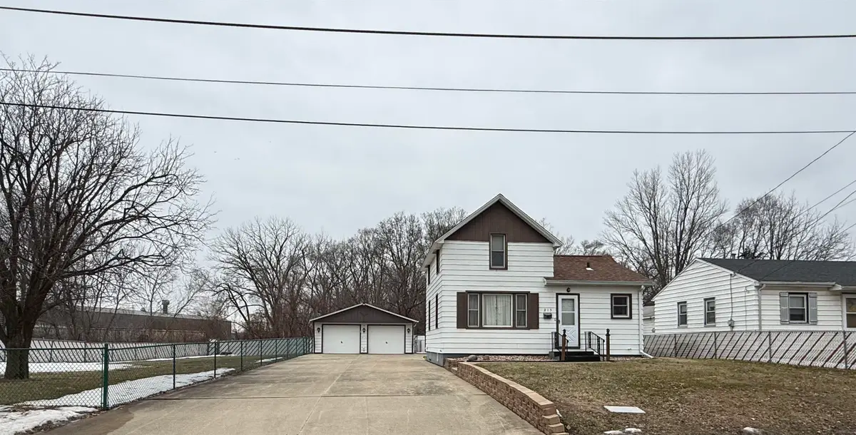 215 Lamont Street, Waterloo, IA 50703 - Image #1