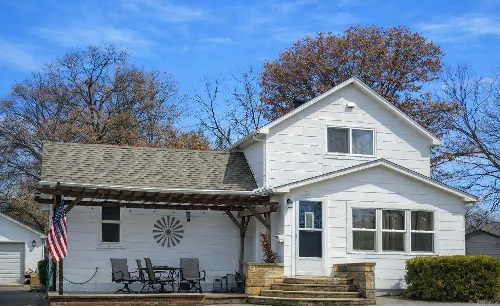 213 S Division Street, Sumner, IA 50674 - #1