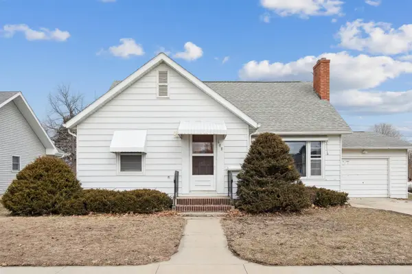 608 Franklin Street, Elgin, IA 52141