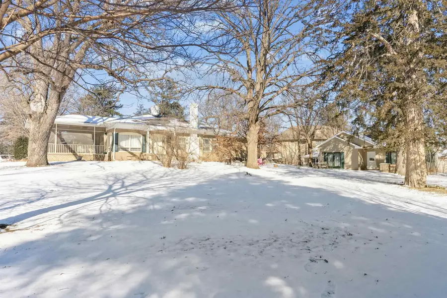 514 Columbia Circle, Waterloo, IA 50701 - #3