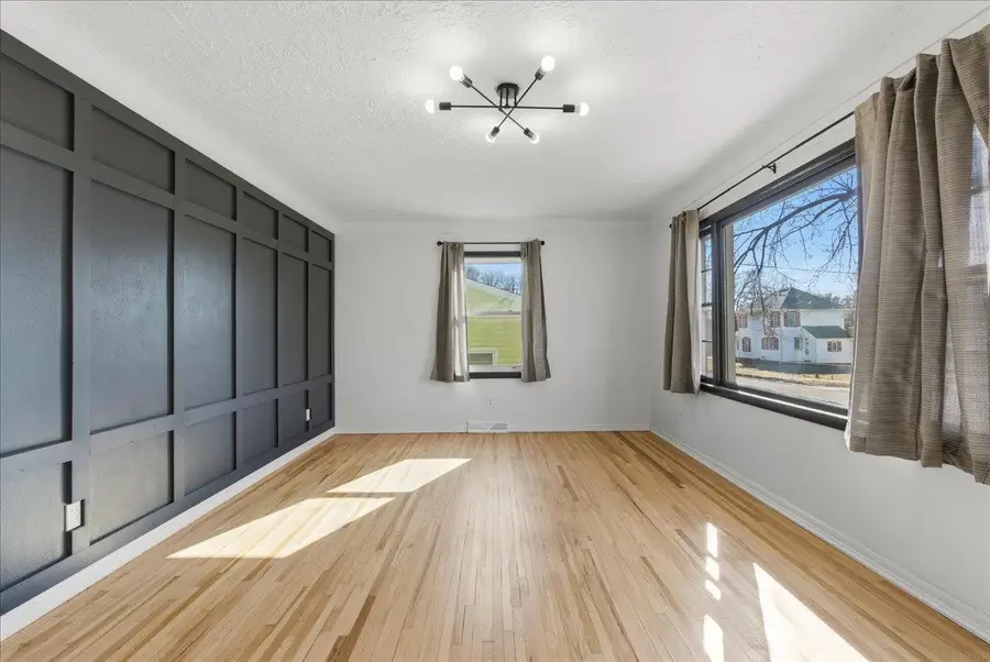 318 Arizona Street, Waterloo, IA 50703 - #2