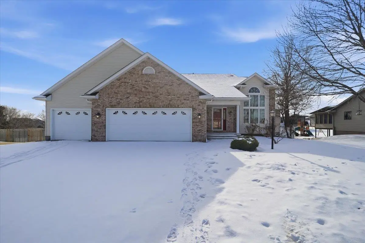 4724 Donald Dr Drive, Cedar Falls, IA 50613 - #1