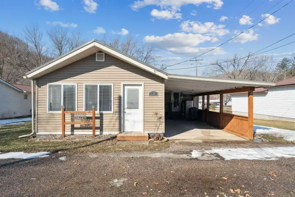 139 Marine Avenue, Harpers Ferry, IA 52146