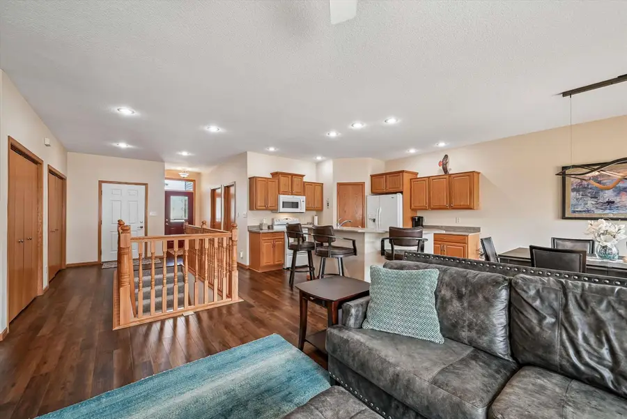 1502 SE 1st Street, Waverly, IA 50677 - #3