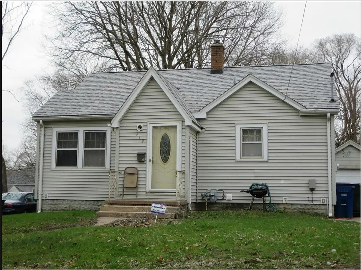 319 Oliver St Street, Waterloo, IA 50703 - #1