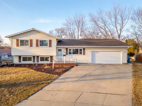 1906 Coachman Drive, Waterloo, IA 50701
