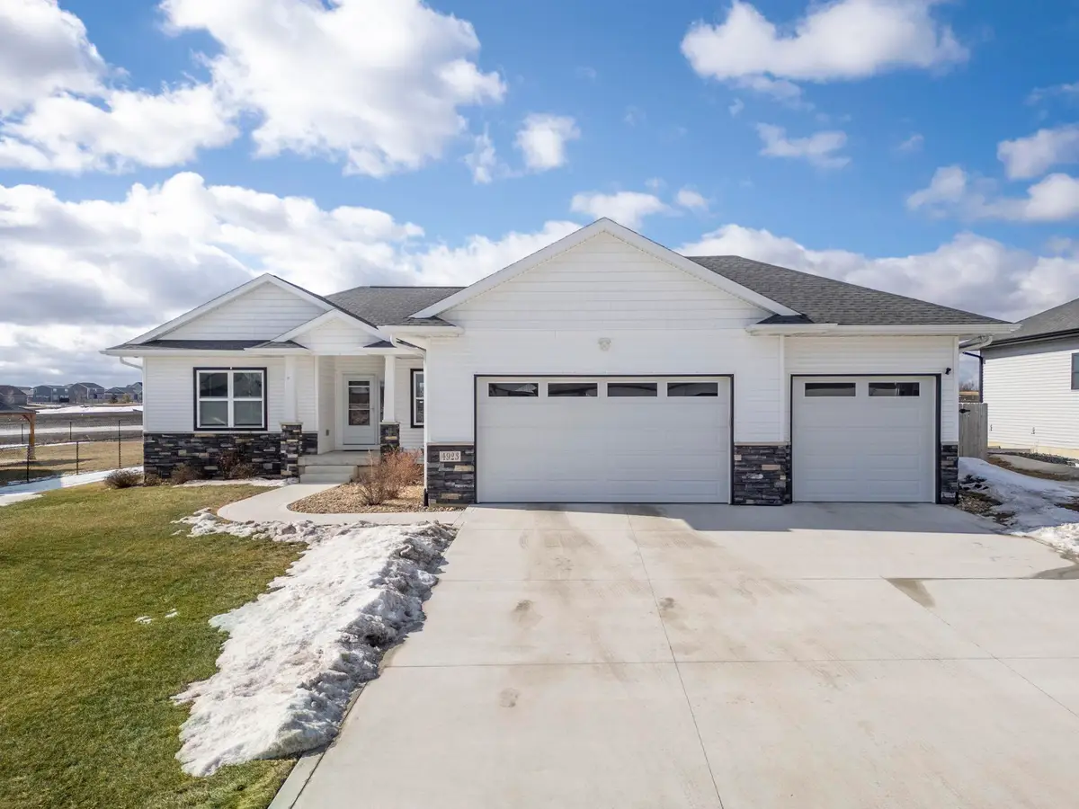 4923 Cohen Ct, Cedar Falls, IA 50613 - #1