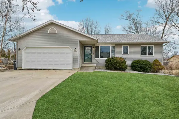 1209 NW 39th Street Road, Cedar Rapids, IA 52405