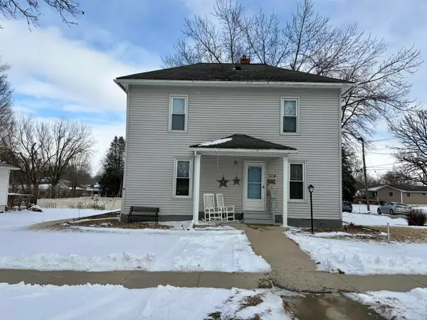 714 SW 4th Avenue, Independence, IA 50644