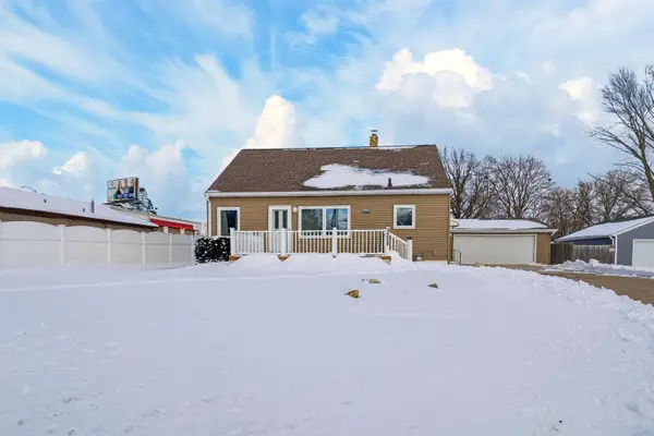 3228 Rownd St Street, Cedar Falls, IA 50613