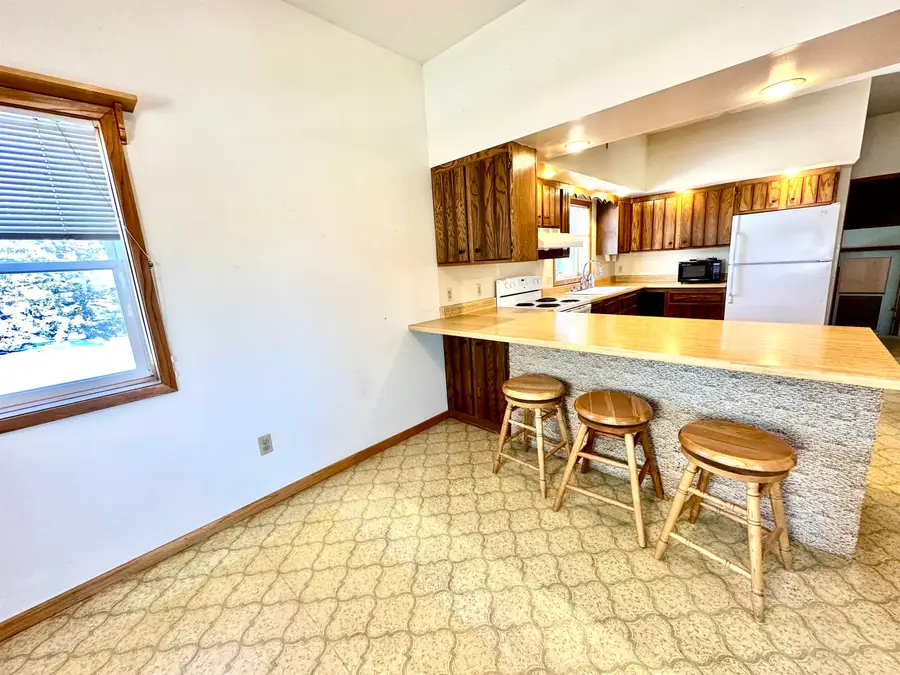 421 E Main Street, Ossian, IA 52161 - #3