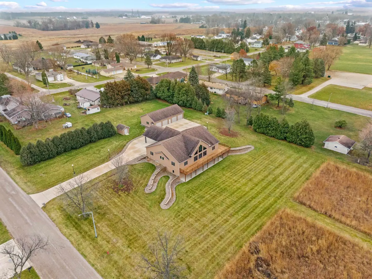 101 E 13th Street, Sumner, IA 50674 - #1