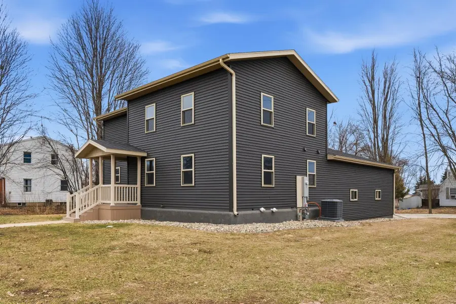 103 E Logan Street, New Hampton, IA 50659 - #3