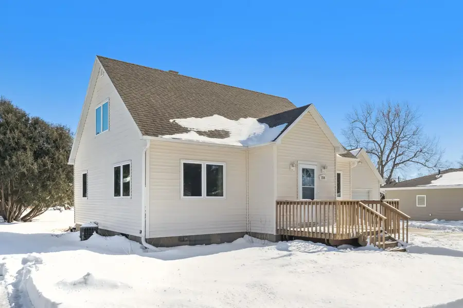 214 9th Street, Aplington, IA 50604 - #2