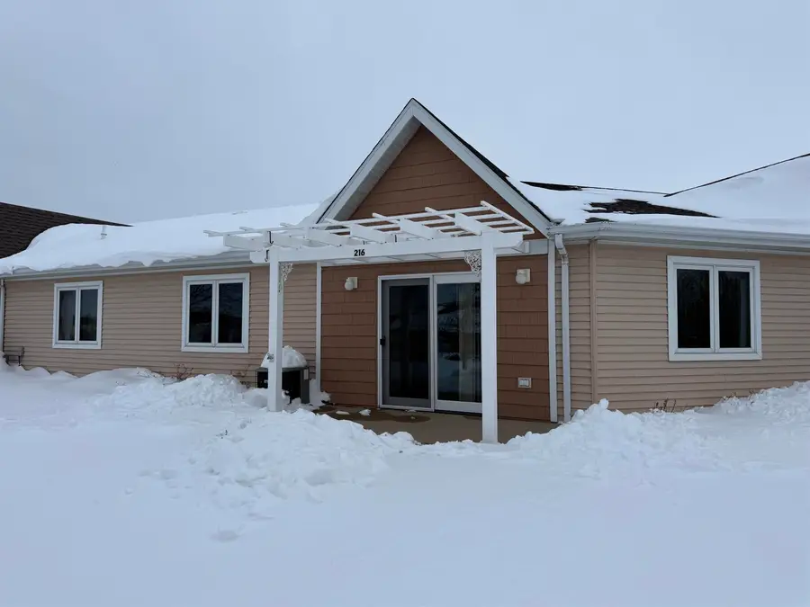 1501 SW 3rd Street #216, Waverly, IA 50677 - #2