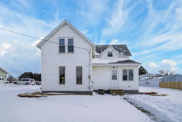 103 Colfax Street, Holland, IA 50642