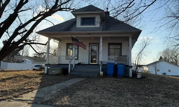 207 7th Street, Grundy Center, IA 50638