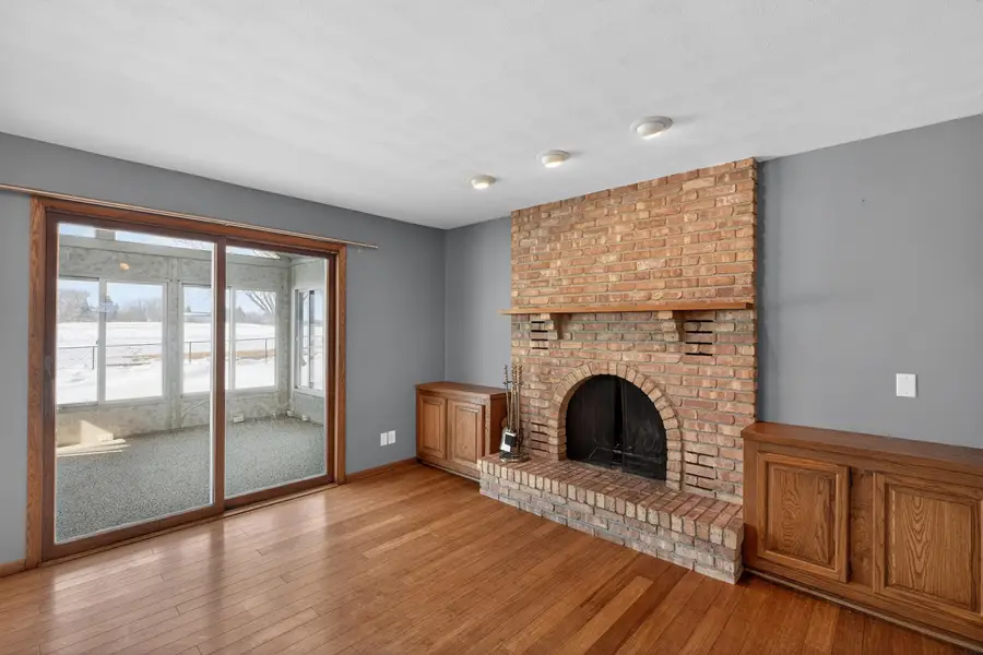 1505 Knoll Ridge Drive, Waverly, IA 50677 - #3