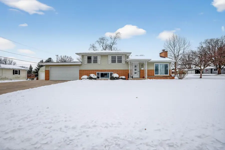 2506 Laurel Street, Waterloo, IA 50702 - #2