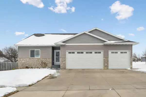 4755 Winghaven Drive, Waterloo, IA 50701