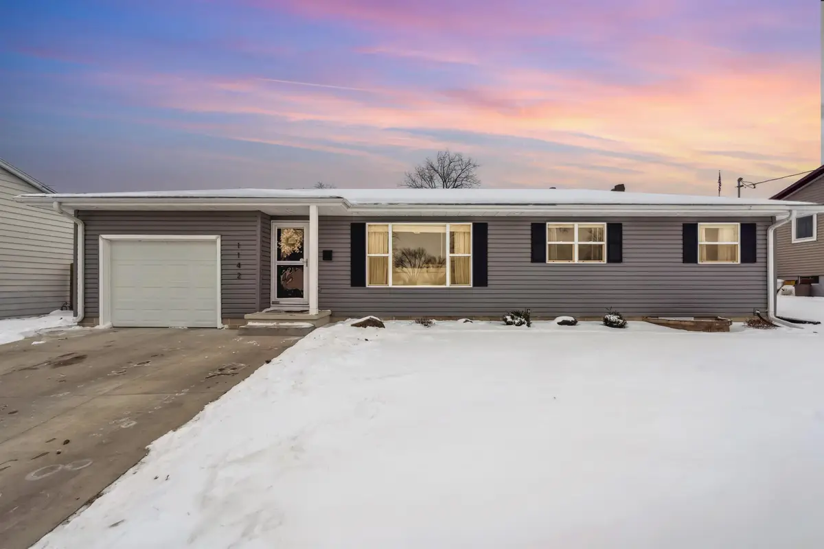 1142 Columbus Drive, Waterloo, IA 50702 - #1