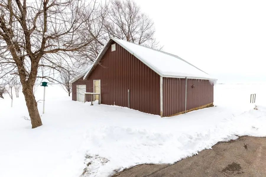 11702 G Ave., Aplington, IA 50604 - #2