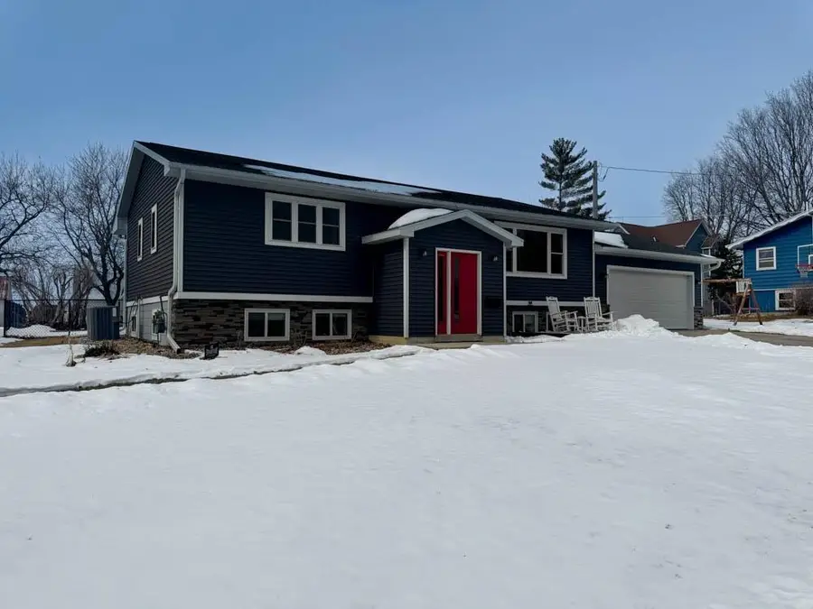 1203 12th Street, Grundy Center, IA 50638 - #3