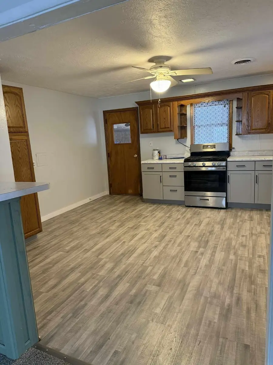 255 E Monroe, Winthrop, IA 50682 - #2