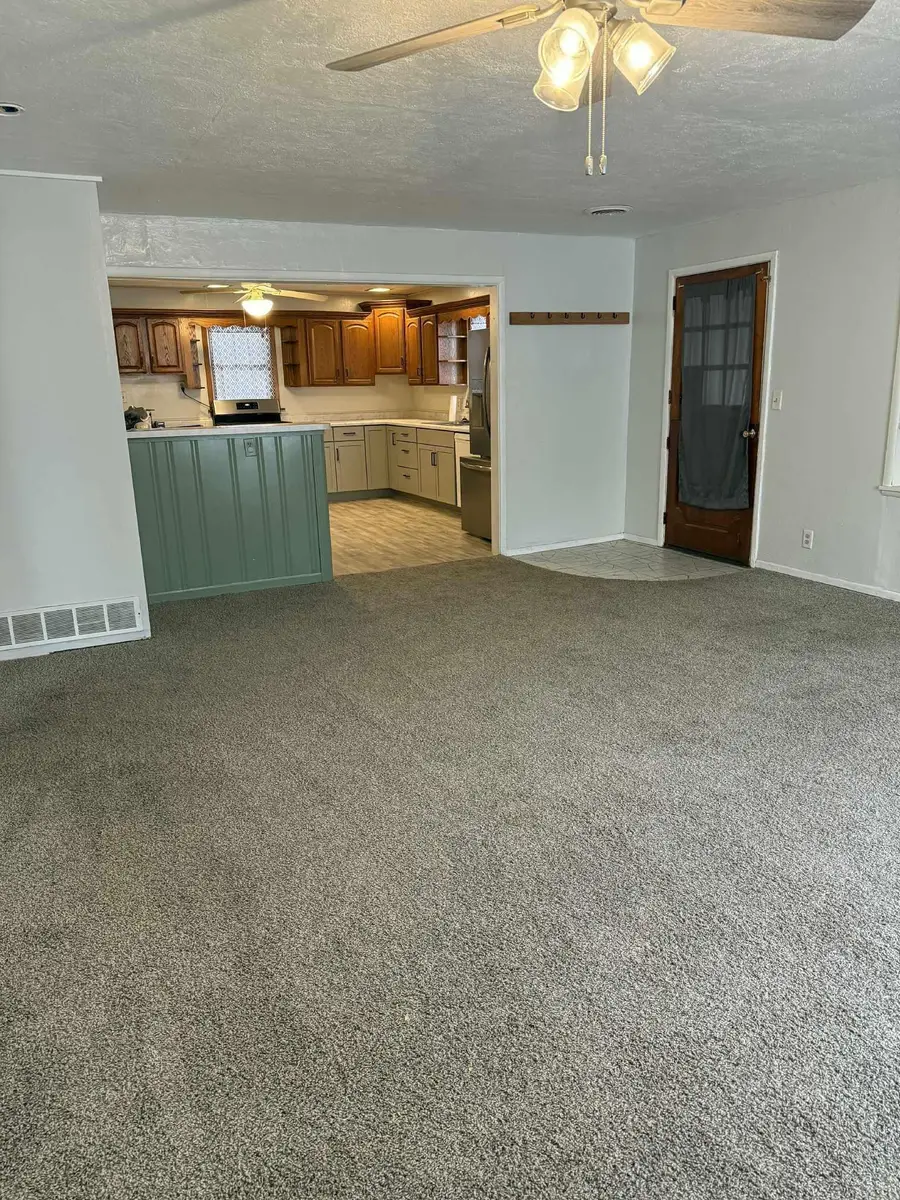 255 E Monroe, Winthrop, IA 50682 - #3