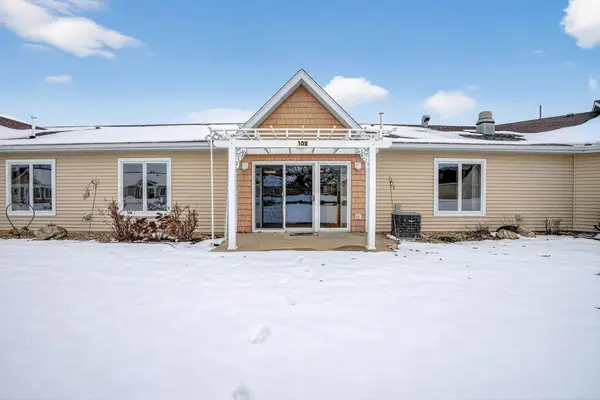 4125 Autumn Ridge Road #102, Cedar Falls, IA 50613