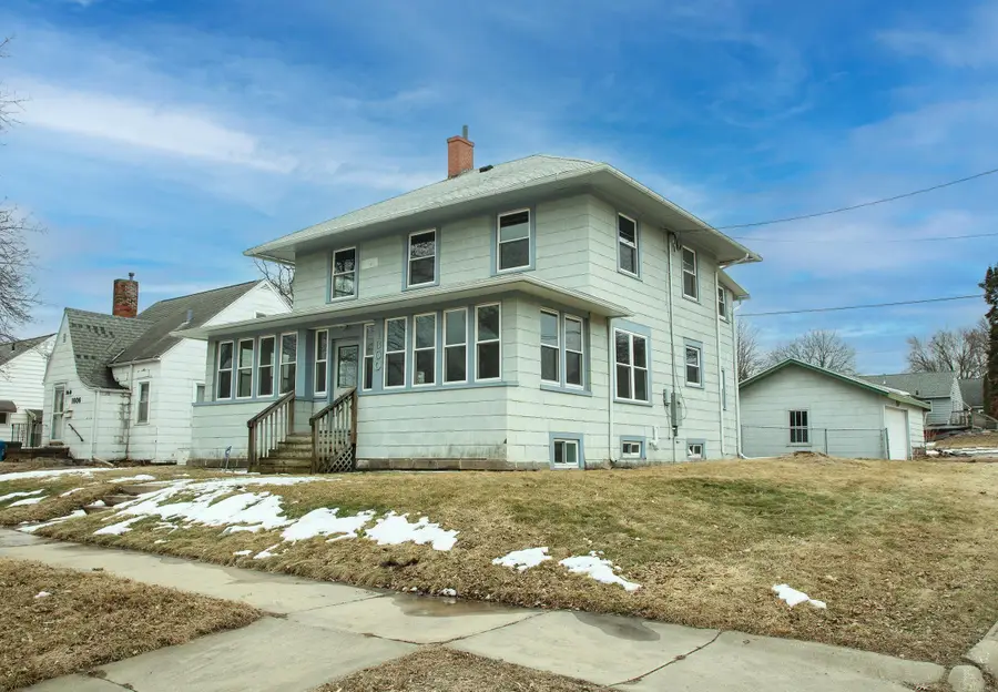 1600 Forest Avenue, Waterloo, IA 50702 - #3