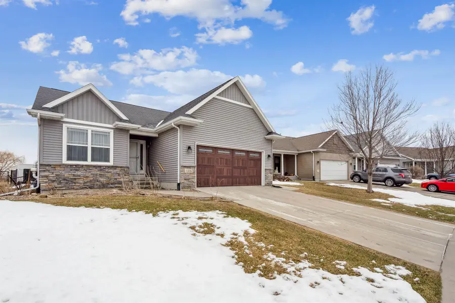1506 Hummingbird Circle, Waterloo, IA 50702 - #2