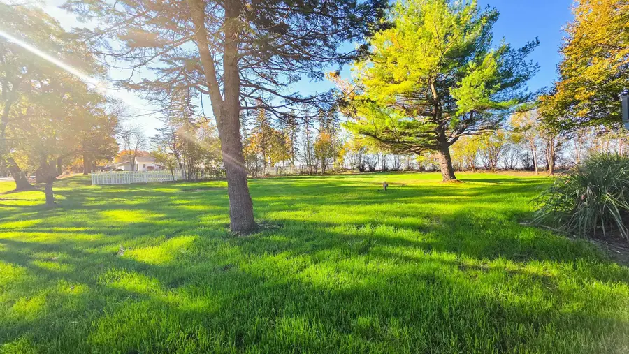 113 Island View Drive, Waverly, IA 50677 - #3