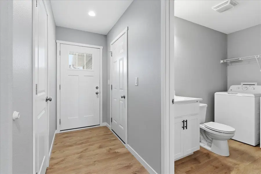 861 Grindstone Circle, Waterloo, IA 50702 - #2