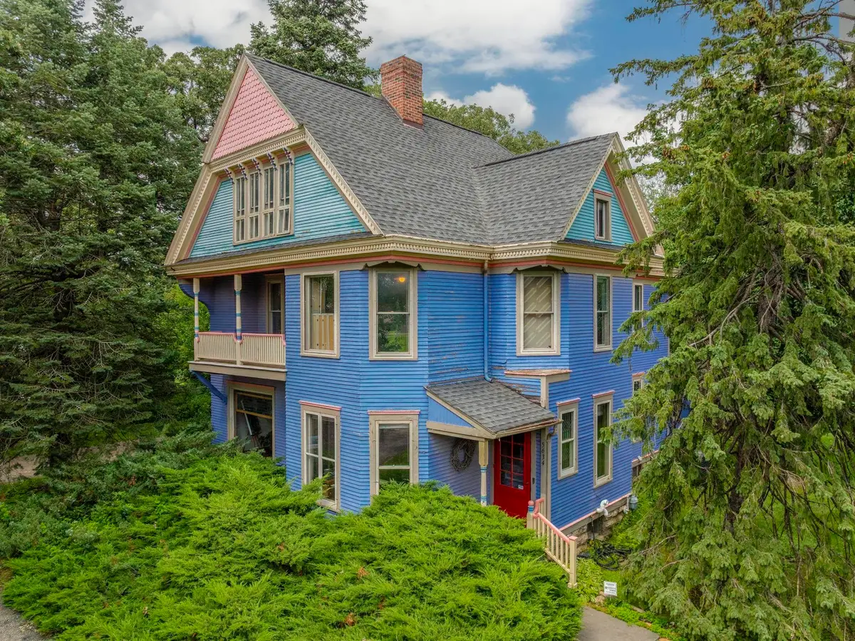 5634 University Avenue, Cedar Falls, IA 50613 - #1