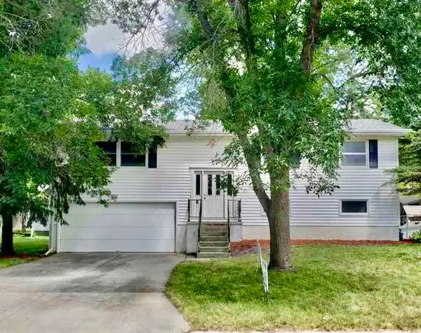 422 5th Street, Dike, IA 50624