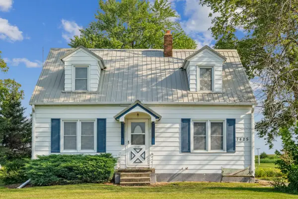 7425 Poyner Road, Jesup, IA 50648