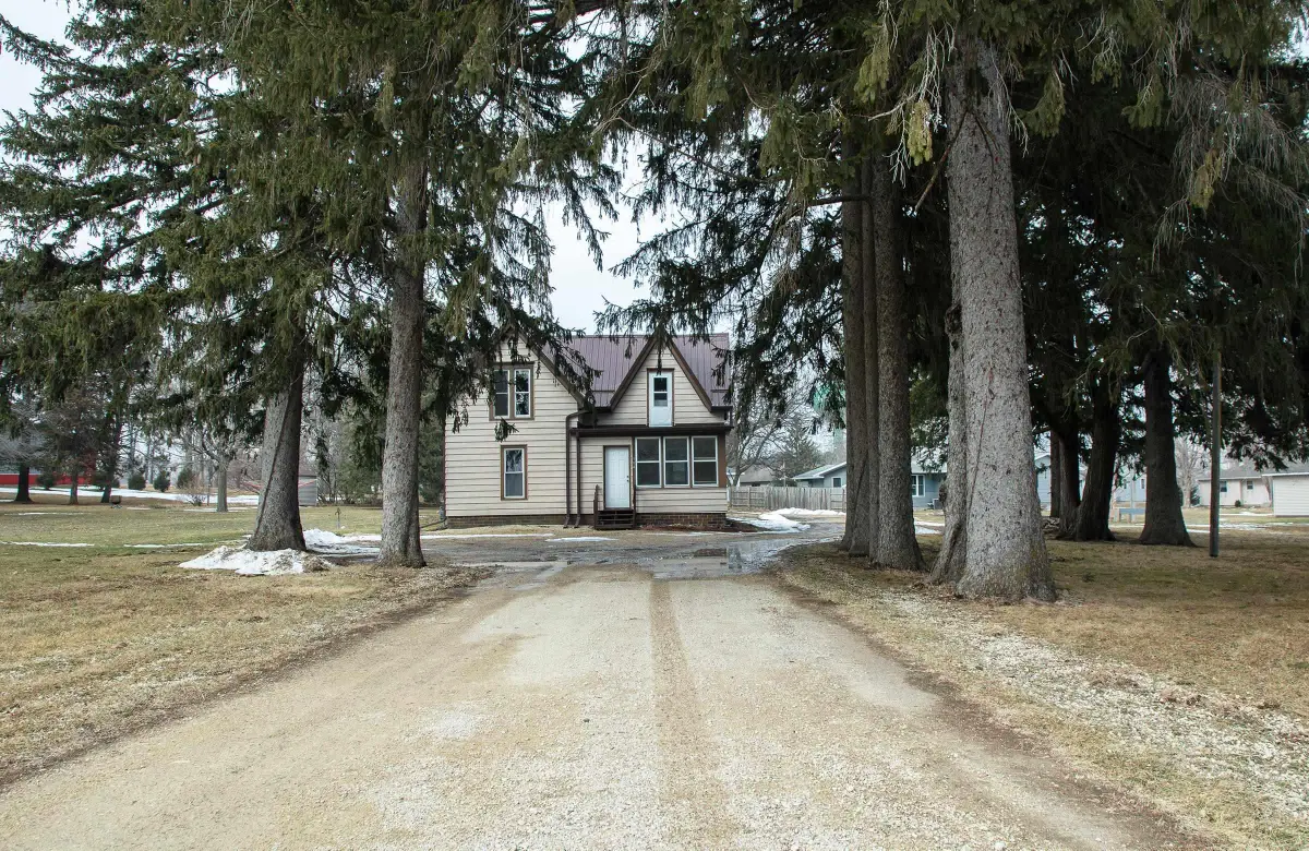 104 W South Street, Greene, IA 50636 - #1