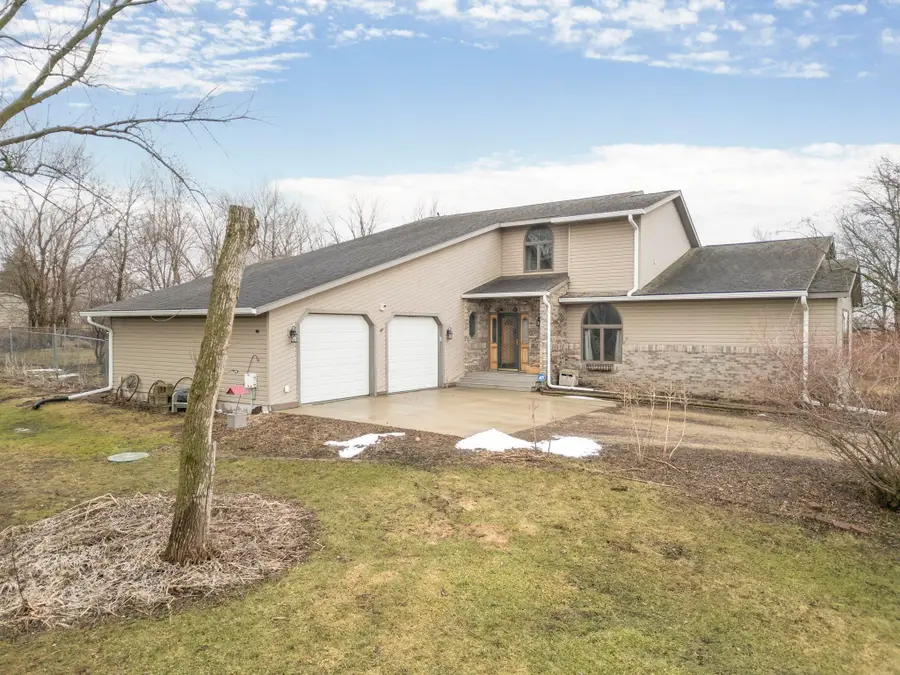 3182 Iowa Highway 24, Lawler, IA 52154 - #2