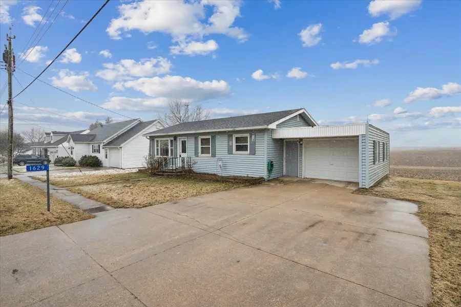 1629 299th Avenue, Dyersville, IA 52040 - #2