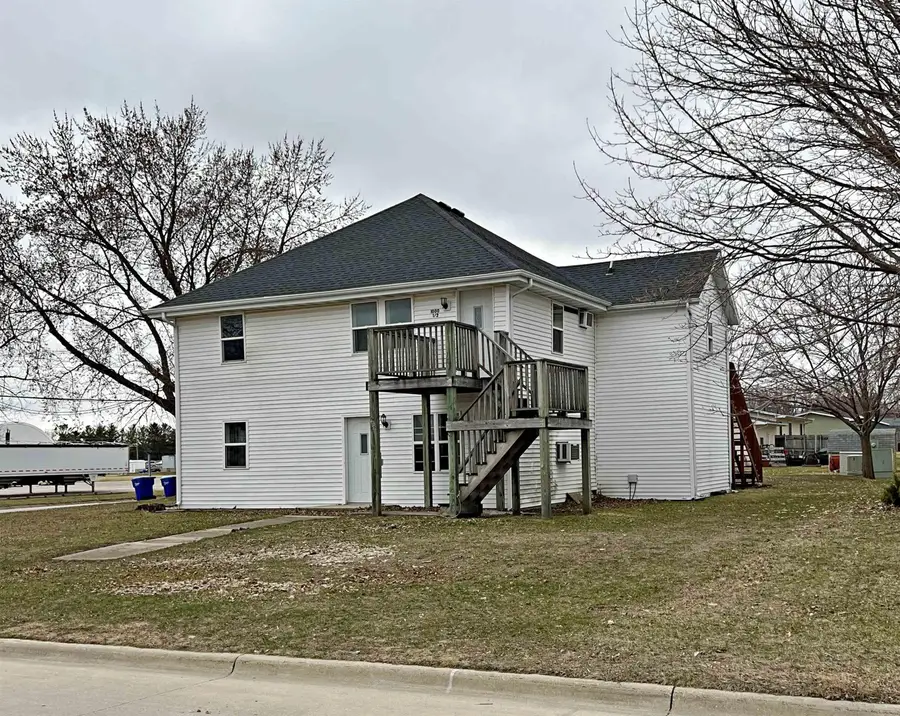 1000 3rd St. N.w., Independence, IA 50644 - #3