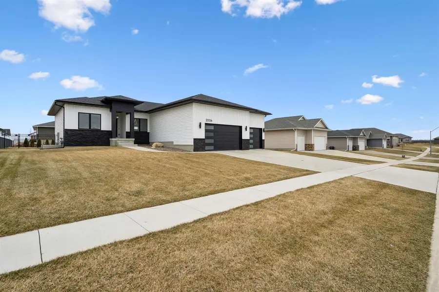 2006 Reese Road, Cedar Falls, IA 50613 - #2