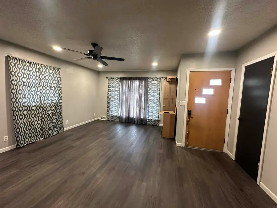 301 NW 4th Street, Fort Atkinson, IA 52144 - #2